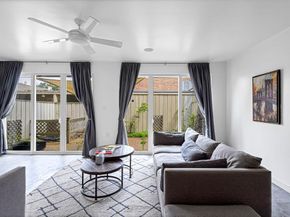 5878 Valley Forge Drive 149, Houston TX 77057