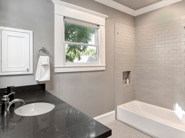 1811 Harvard Street, Houston TX 77008