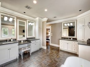 1811 Harvard Street, Houston TX 77008