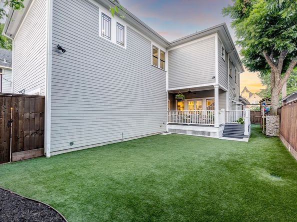 1811 Harvard Street, Houston TX 77008