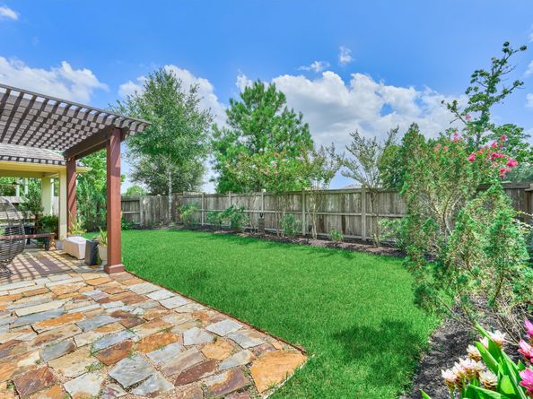 2611 Cedar Path Lane, Conroe TX 77385