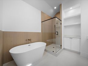 2916 Virginia St, Houston TX 77098