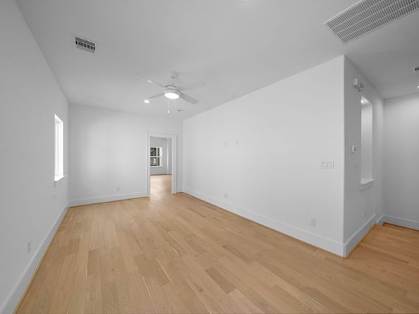 2916 Virginia St, Houston TX 77098