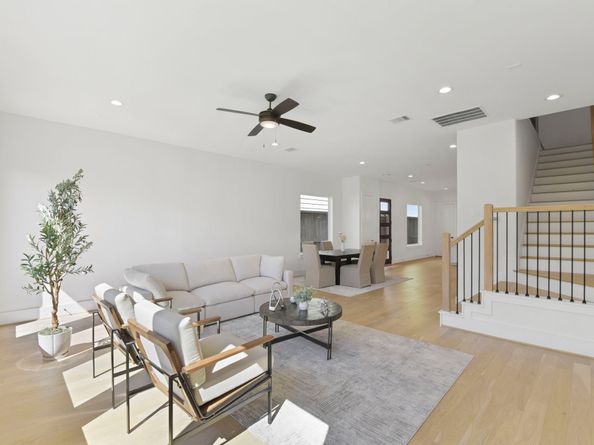 2916 Virginia St, Houston TX 77098