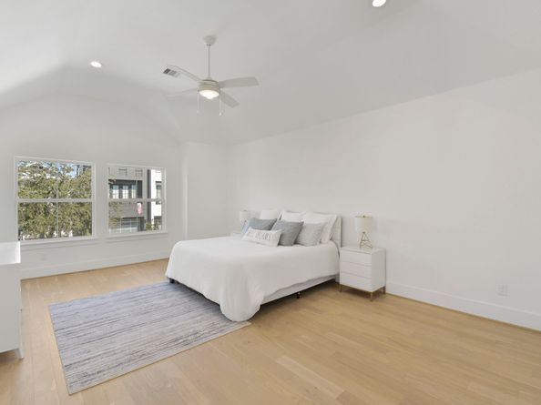 2916 Virginia St, Houston TX 77098