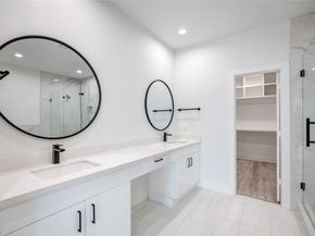 4535 Creekmont Drive, Houston TX 77091