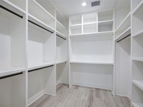 4535 Creekmont Drive, Houston TX 77091