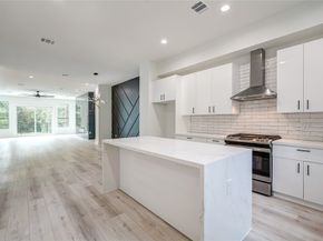 4535 Creekmont Drive, Houston TX 77091