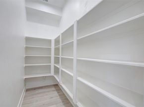 4535 Creekmont Drive, Houston TX 77091