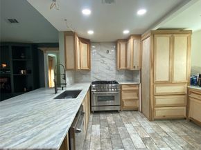 5326 Jorns Street, Houston TX 77045