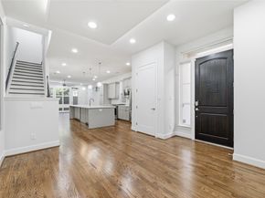 805 Birdsall Street, Houston TX 77007