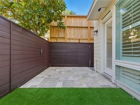 805 Birdsall Street, Houston TX 77007
