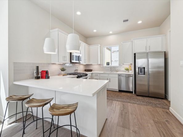 3061 Hicks Street, Houston TX 77007