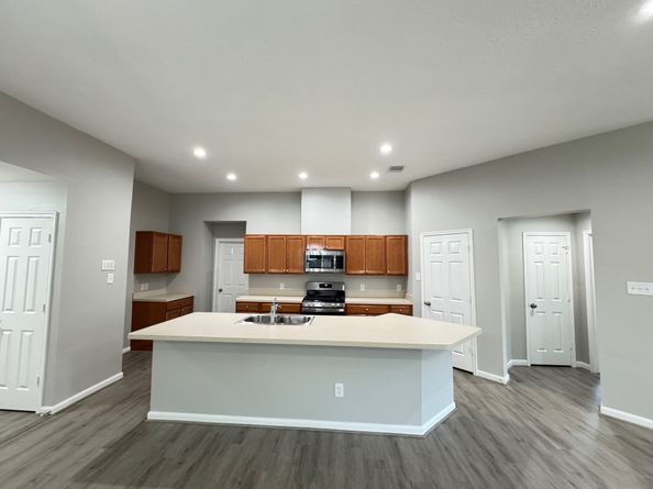 2519 Skyview Point Drive, Houston TX 77047