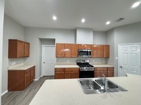 2519 Skyview Point Drive, Houston TX 77047