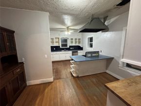 218 Everton Street, Houston TX 77003