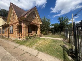 218 Everton Street, Houston TX 77003