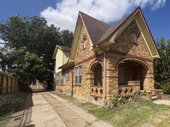 218 Everton Street, Houston TX 77003