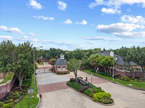 1523 Orchard Park Drive, Houston TX 77077