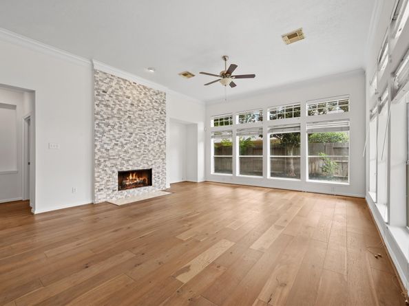 1523 Orchard Park Drive, Houston TX 77077