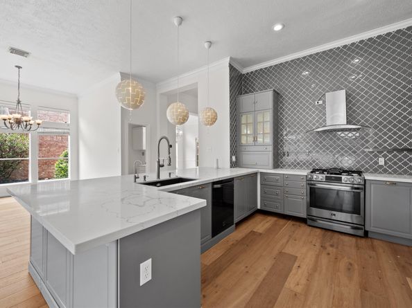 1523 Orchard Park Drive, Houston TX 77077