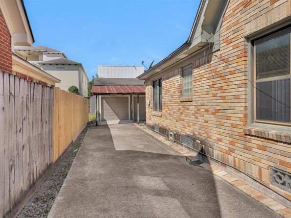 1906 Woodhead Street, Houston TX 77019