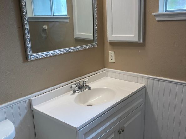 415 N Forest Boulevard, Houston TX 77090