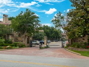 1860 White Oak Drive 333, Houston TX 77009