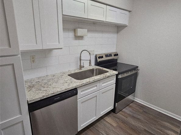 1860 White Oak Drive 333, Houston TX 77009