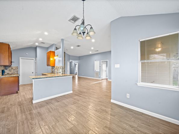 11059 Landsbury Circle, Houston TX 77099