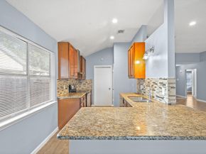 11059 Landsbury Circle, Houston TX 77099