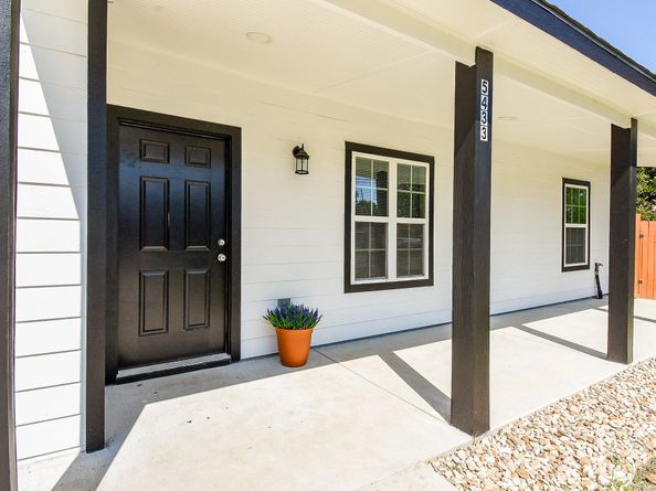 5433 Chennault Road, Houston TX 77033