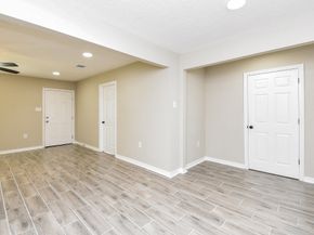 5433 Chennault Road, Houston TX 77033