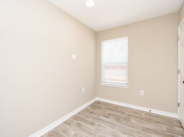 5433 Chennault Road, Houston TX 77033