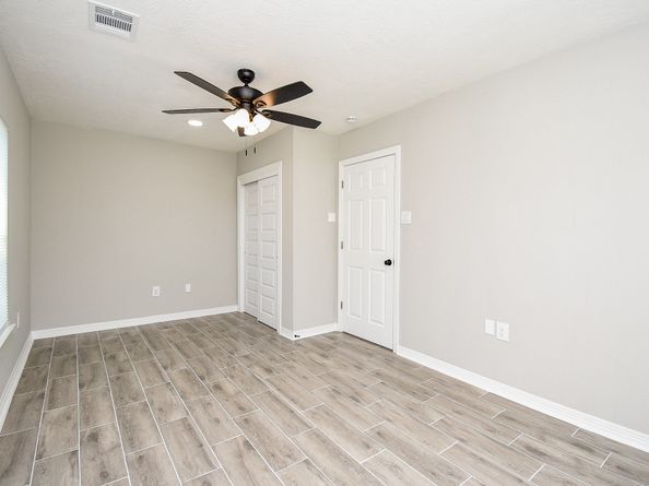 5433 Chennault Road, Houston TX 77033