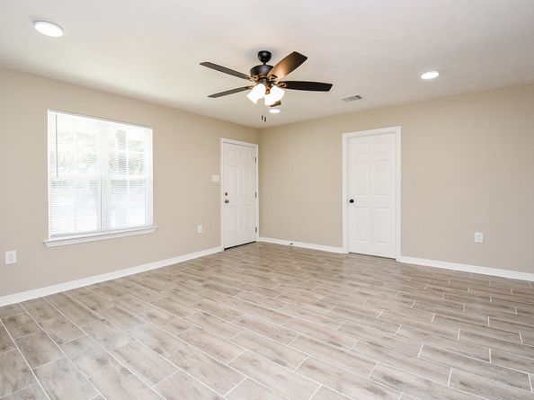 5433 Chennault Road, Houston TX 77033