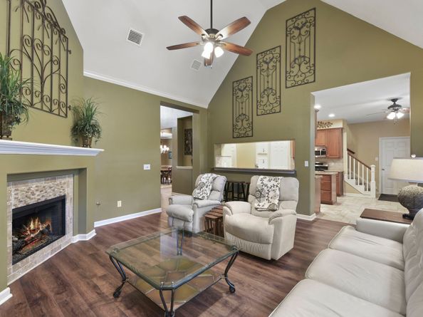 34 S Old Cedar Circle, Spring TX 77382