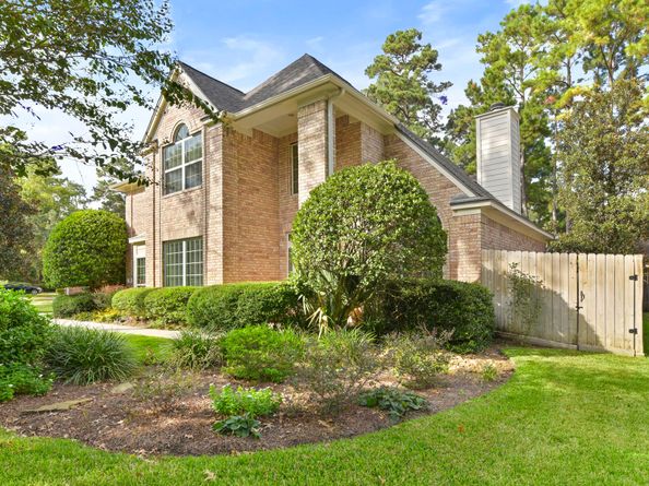 34 S Old Cedar Circle, Spring TX 77382