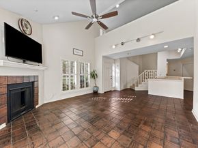 1829 Bering Drive 24, Houston TX 77057