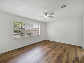 5914 Pebble Springs Drive, Houston TX 77066