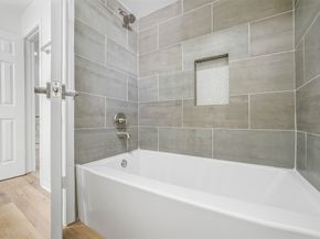5914 Pebble Springs Drive, Houston TX 77066