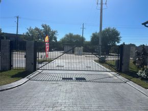 8919 Grovner Place, Houston TX 77055