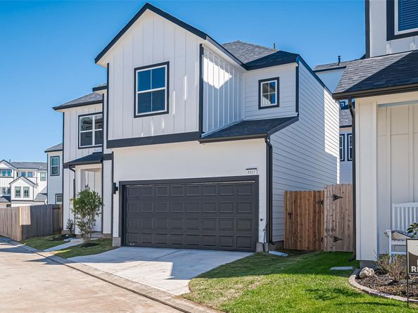 8919 Grovner Place, Houston TX 77055