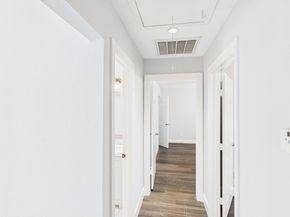 11619 Bowlan Ln, Houston TX 77035