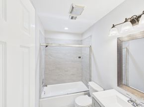 11619 Bowlan Ln, Houston TX 77035