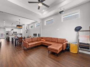 1805 Chestnut Street, Houston TX 77009