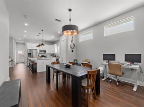 1805 Chestnut Street, Houston TX 77009