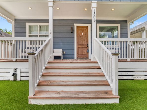 1805 Chestnut Street, Houston TX 77009