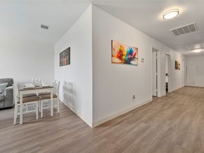 12989 Bellaire Boulevard 3, Houston TX 77072