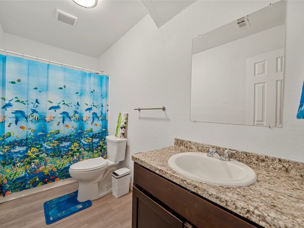 12989 Bellaire Boulevard 3, Houston TX 77072